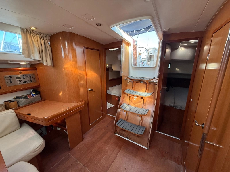 Beneteau Oceanis 43 2008