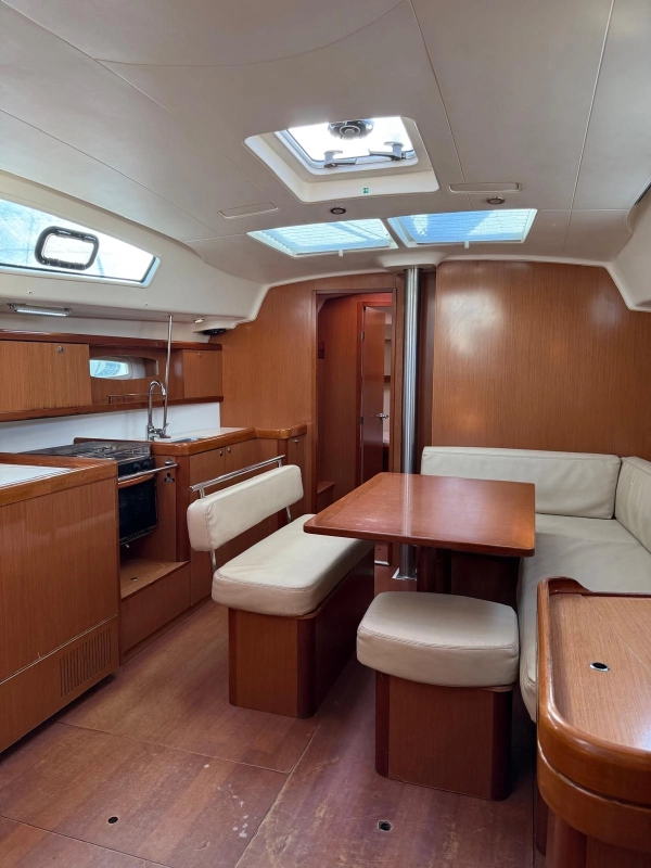 Beneteau Oceanis 43 2008