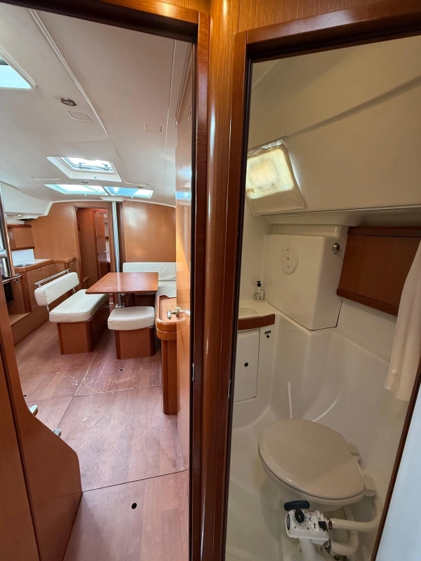 Beneteau Oceanis 43 2008