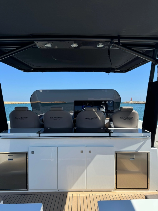 De Antonio Yachts D42 2024