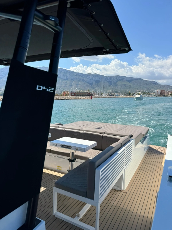 De Antonio Yachts D42 2024