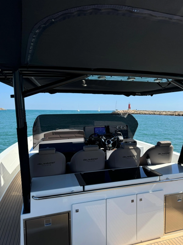 De Antonio Yachts D42 2024