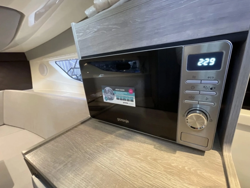 Quicksilver ACTIV 875 SUNDECK 2025