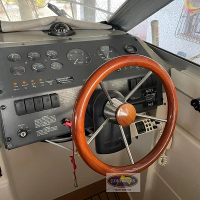 Foto del barco  Otros Maxum 2300SCR 1992