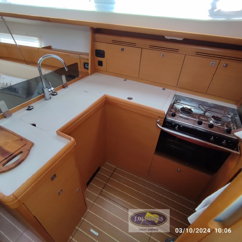 Jeanneau Sun Odyssey 42DS 2011