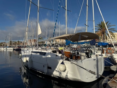 Foto del barco Dufour 390 2021