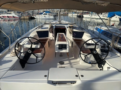 Foto del barco Dufour 390 2021