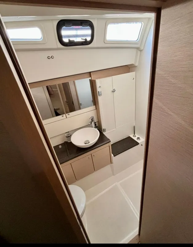 Jeanneau 54 2018