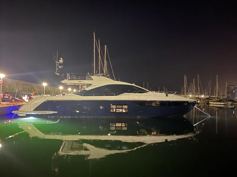 Azimut S7 2019