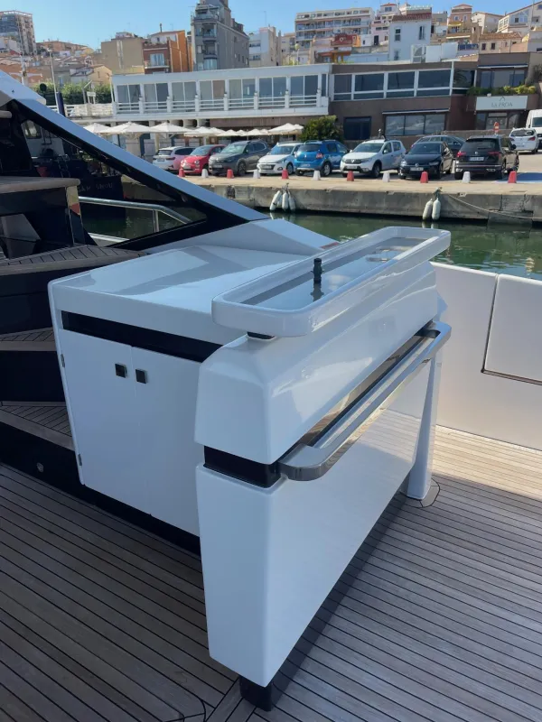 Azimut S7 2019