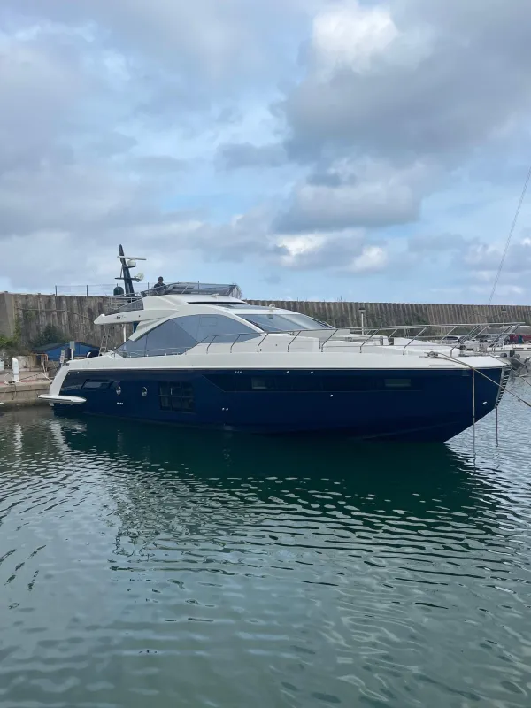 Azimut S7 2019