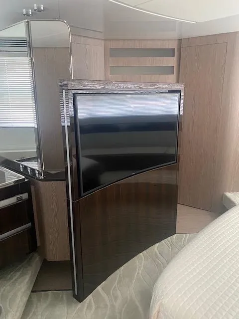 Azimut S7 2019