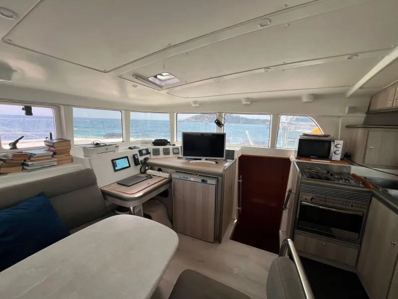 Lagoon 440 2006