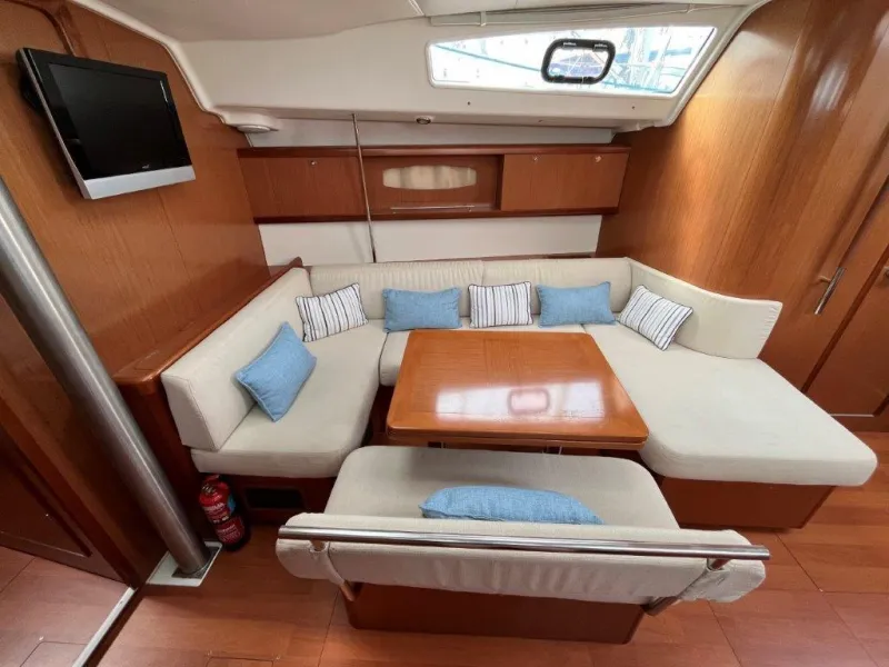 Beneteau Oceanis 43 2007