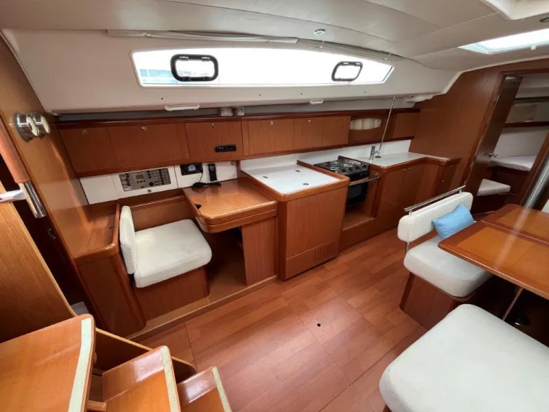 Beneteau Oceanis 43 2007
