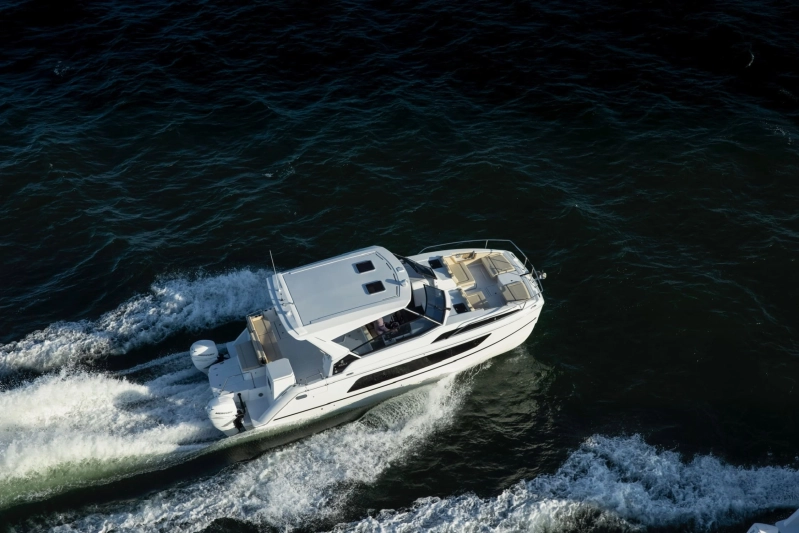 Aquila 32 Sport 2023