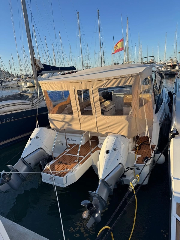 Aquila 32 Sport 2023