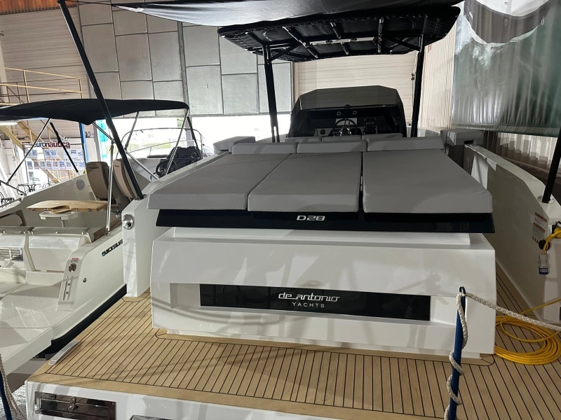 De Antonio Yachts D28 2024