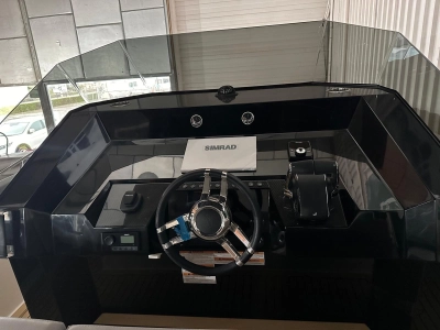 Foto del barco De Antonio Yachts D28 2024