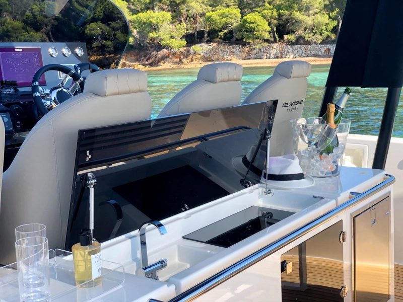 De Antonio Yachts D42 2024