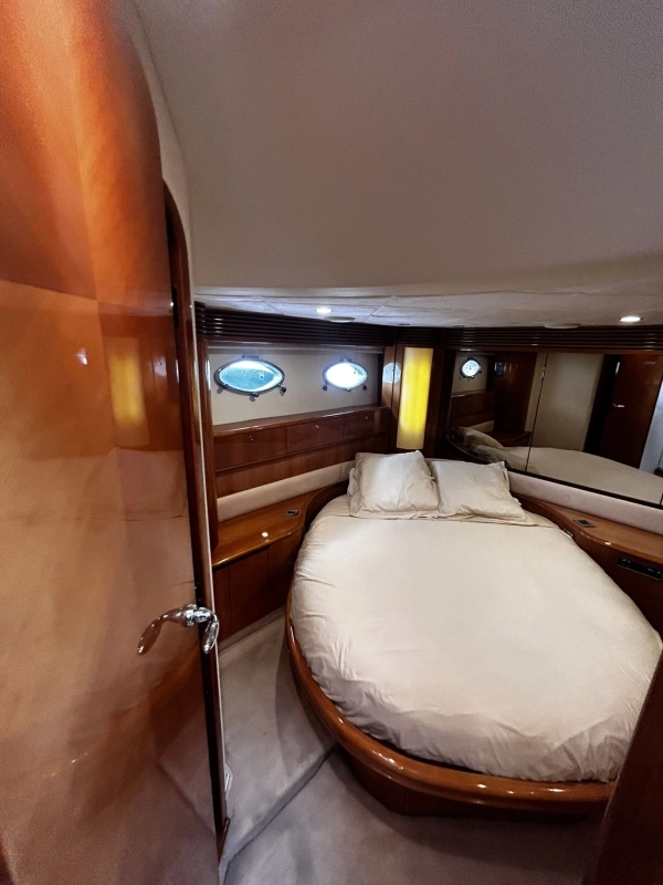 Princess Yachts V65 2001
