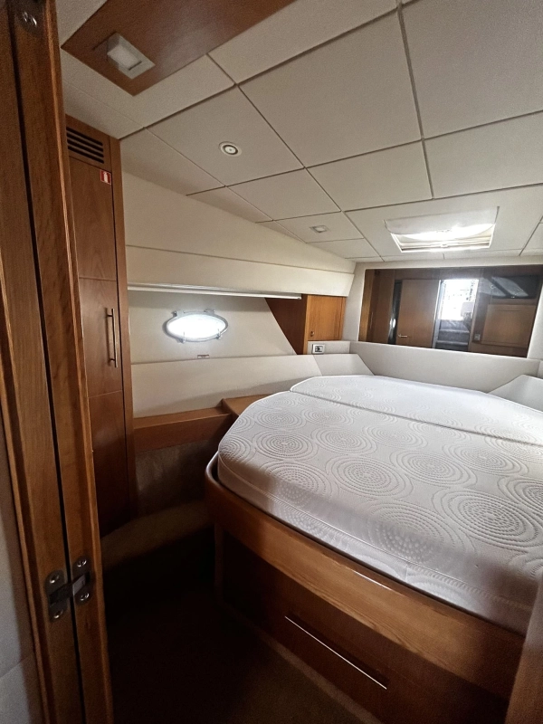 Rodman Muse 44 2009