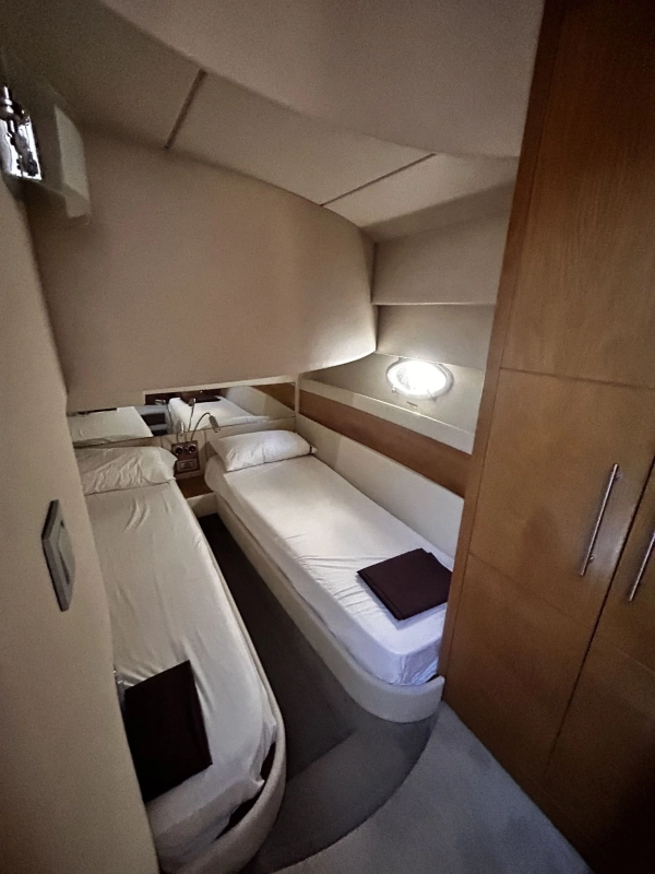 Rodman Muse 44 2009