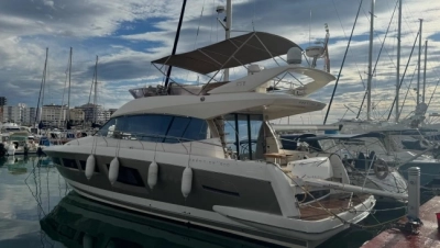 Foto del barco Prestige 500 Fly 2012