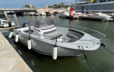Foto del barco Jeanneau Cap Camarat 6.5 CC S3 2021