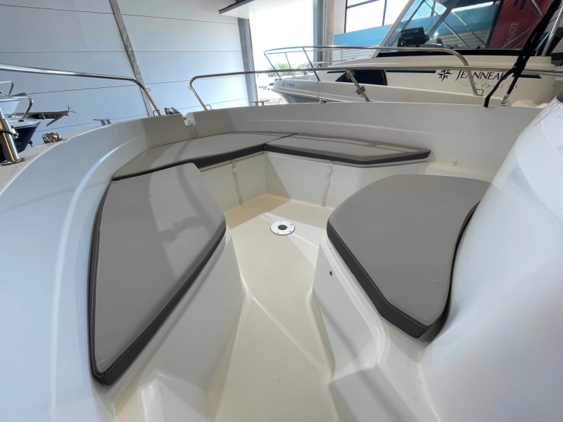 Jeanneau Cap Camarat 5.5 CC 2022