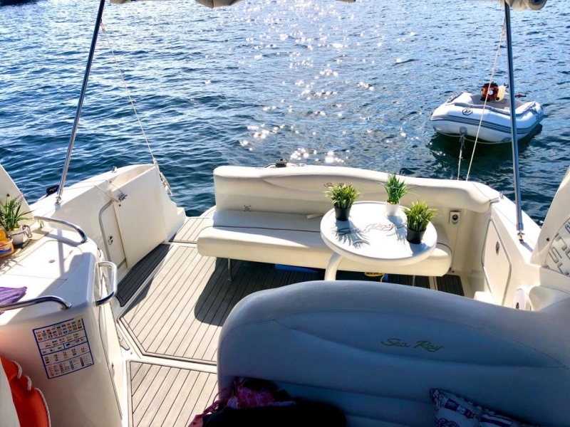 Sea Ray 280 Sundncer 2000