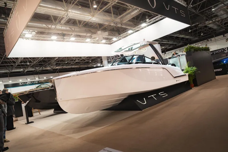 VTS Flying Shark 7.7 2025