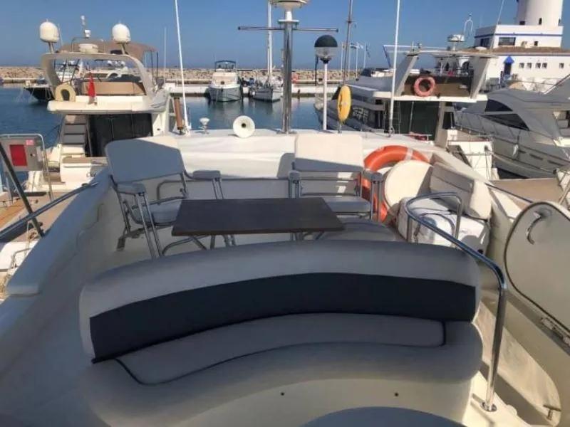 Azimut 46 2005