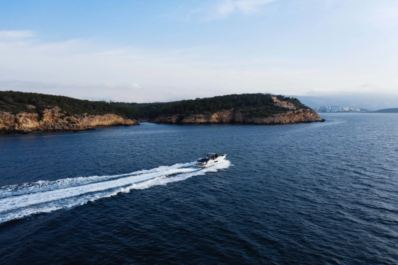 De Antonio Yachts D50 Open 2025