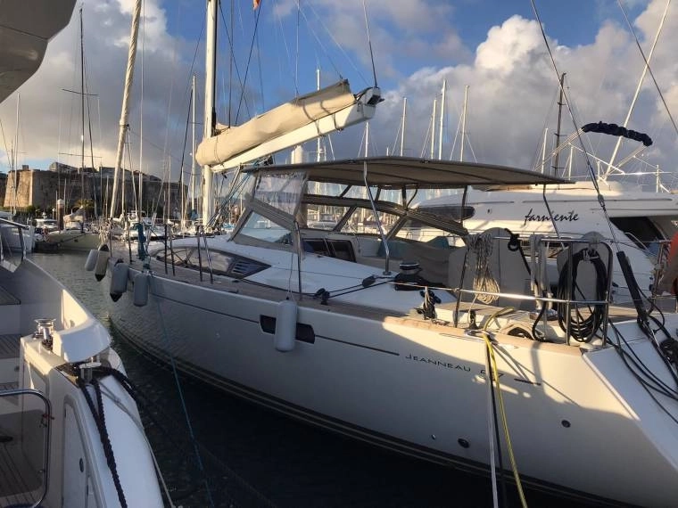 Jeanneau 57 2013