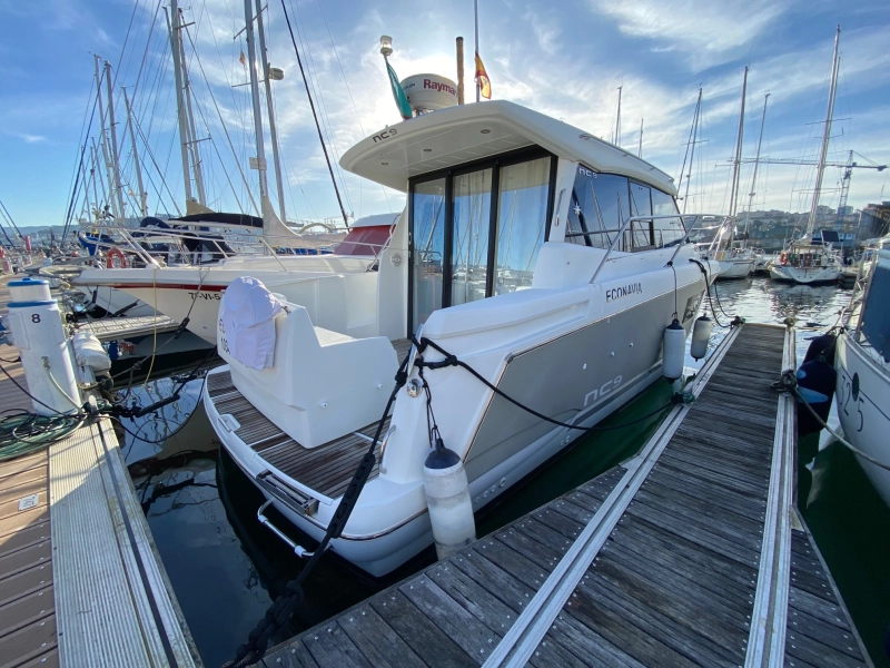 Jeanneau NC 9 2017