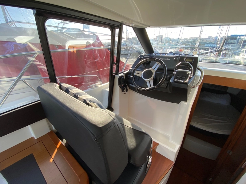 Jeanneau NC 9 2017