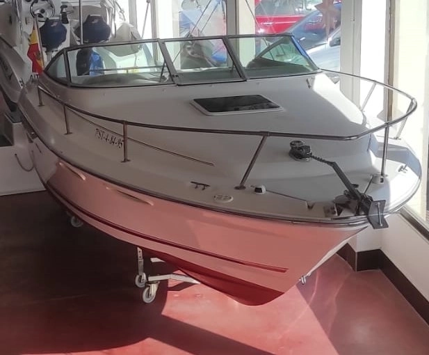 Sea Ray 240 Overnighter 1992