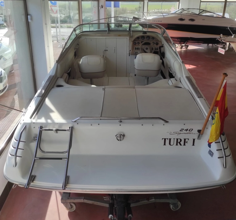 Sea Ray 240 Overnighter 1992