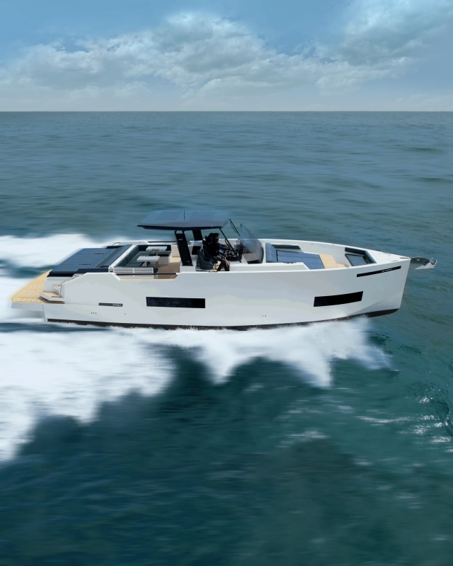 De Antonio Yachts D50 Open 2025