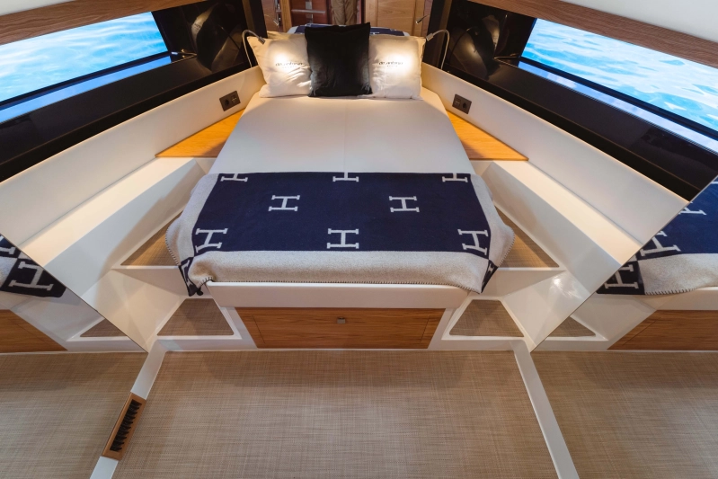 De Antonio Yachts D50 Open 2025