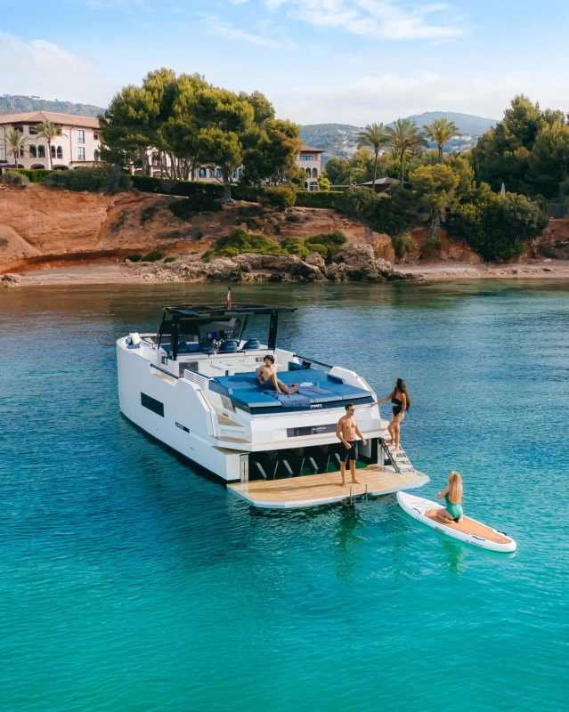 De Antonio Yachts D50 Open 2025
