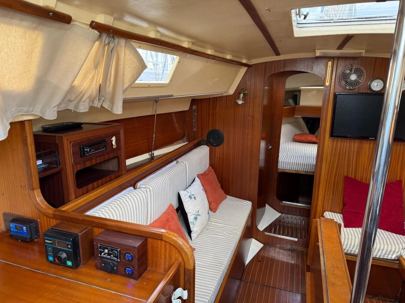 Dufour 31 1985