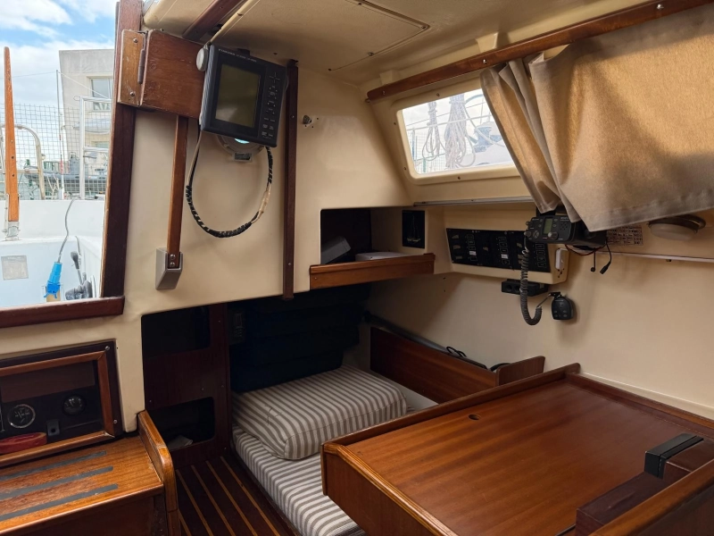 Dufour 31 1985