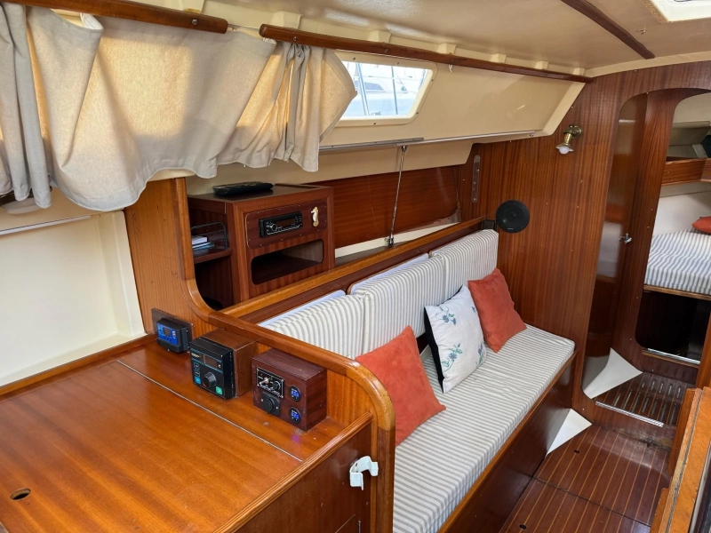 Dufour 31 1985
