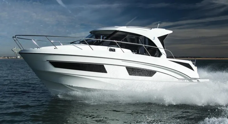 Beneteau Antares 9 OB 2021