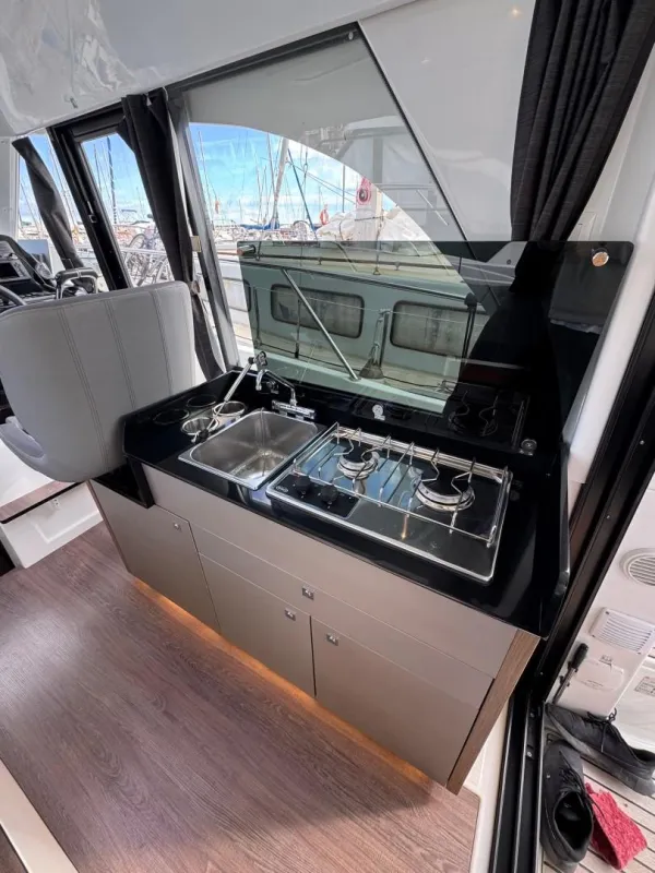 Beneteau Antares 9 OB 2021