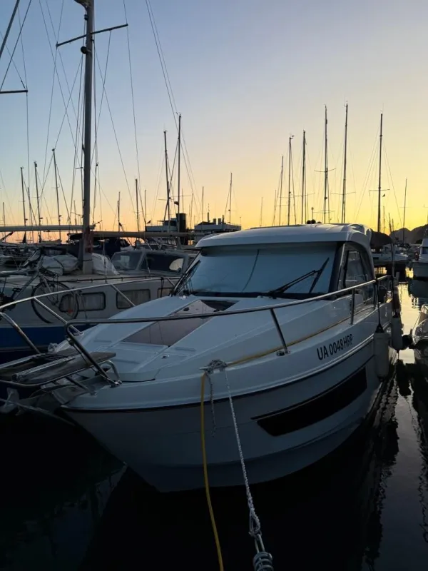 Beneteau Antares 9 OB 2021