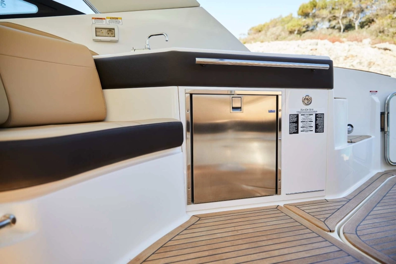 Sea Ray sundancer 320 2020