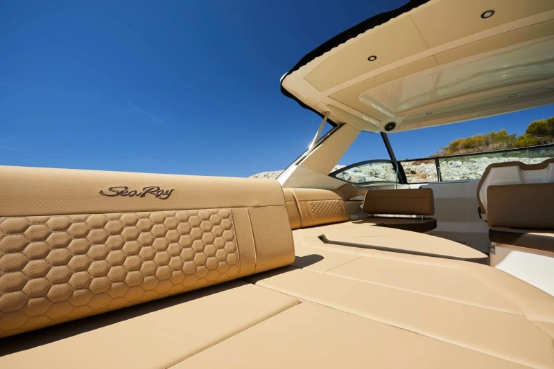 Sea Ray sundancer 320 2020